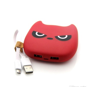 power bank, plástico, rojo, 9.8*9.2*2.8 centimetros, diseño diablito