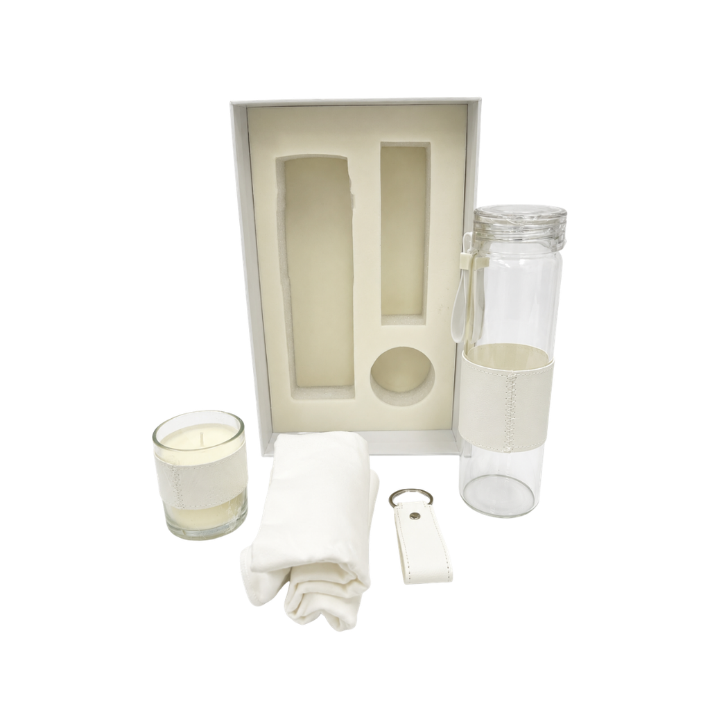 Set ejecutivo, vidrio, blanco, Yogui 4 pcs: botella, toalla, llavero y vela