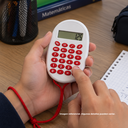 calculadora digital con pita roja