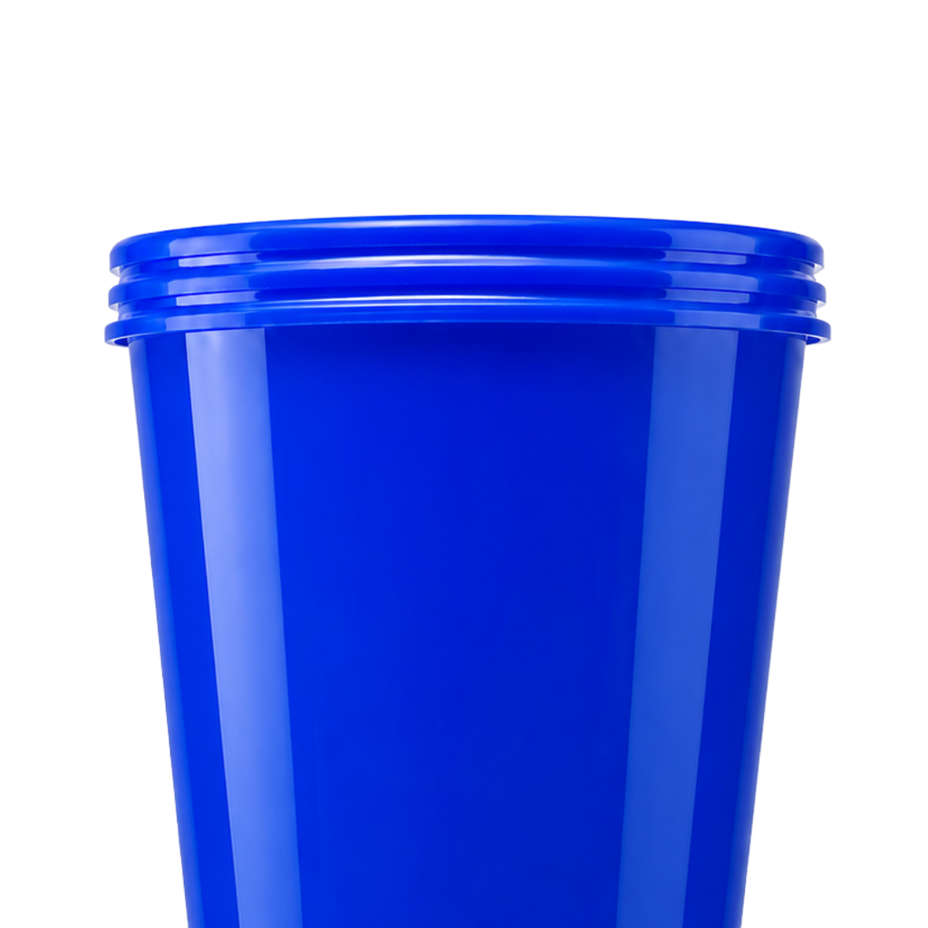 Vaso plástico azul  1,000ml Carioca con tapa domo diseño de pelota y pajilla