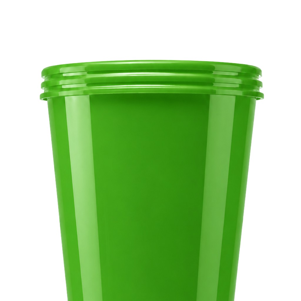 Vaso plástico  verde 1,000ml Carioca con tapa domo diseño de pelota y pajilla