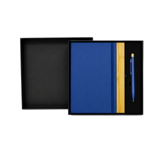 LIBRETA, CARTÓN, AZUL OSCURO, 14,8 x 21 cm, con orilla de bambú y lapicero de acero inoxidable en caja negra de regalo
